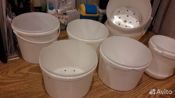 Емкости (горшки) для цветов