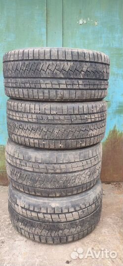 Triangle Snowlink PL02 275/40 R20 и 315/35 R20