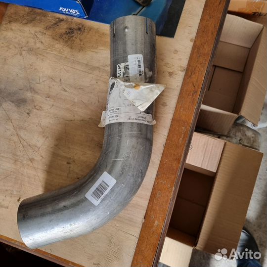 Труба глушителя промежуточная правая Mercedes-Benz