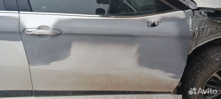 Дверь передняя и задняя правая сторона Toyota V70