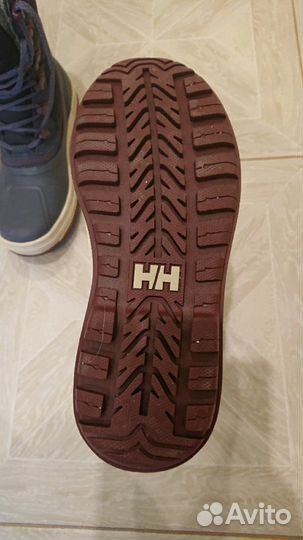 Сноубутсы Helly hansen