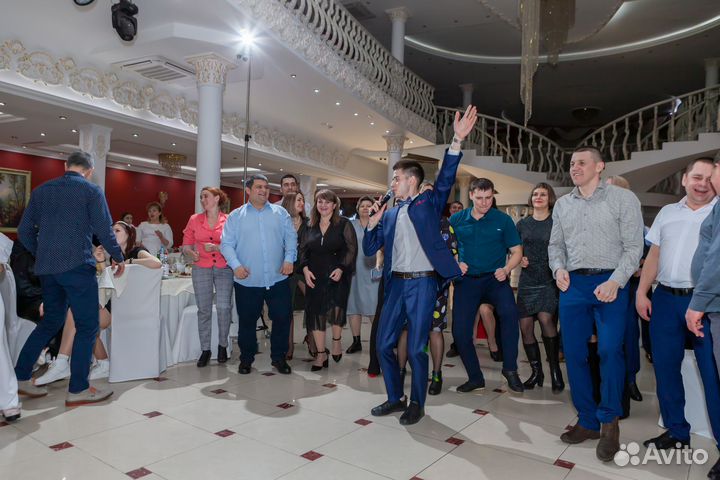 Ведущий, тамада + диджей DJ