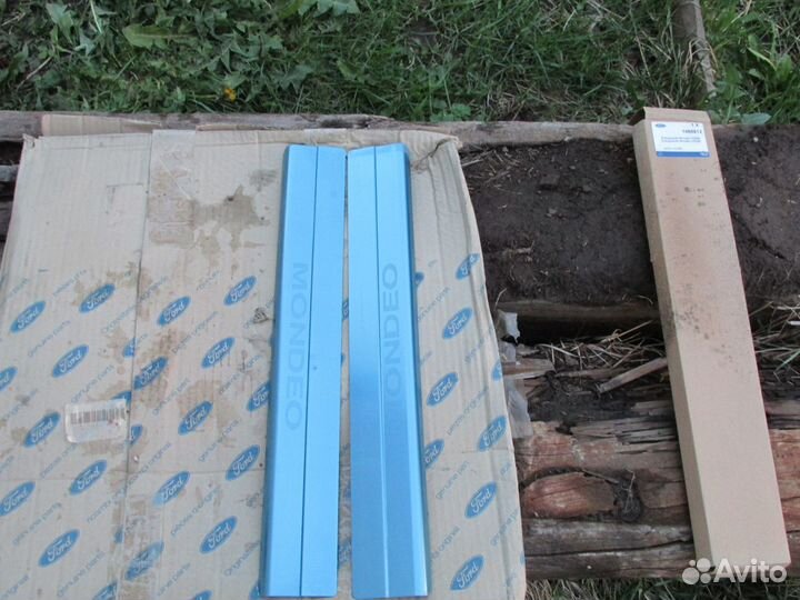 Новые Накладки на пороги Ford Mondeo 4 2007 - 2015