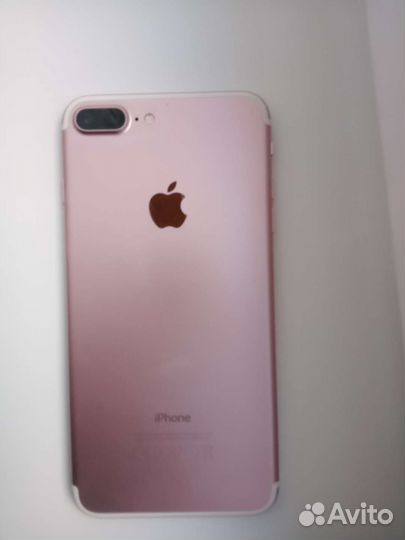 Телефон iPhone7plus
