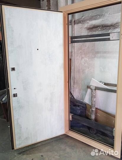 Дверь входная металлическая цвет Бетон