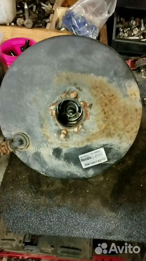 Вакуум тормозной Mitsubishi Carisma DA