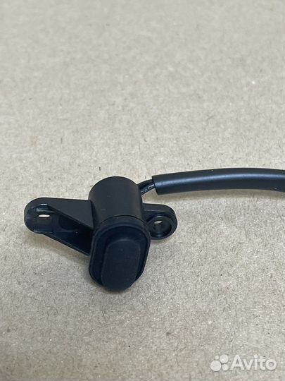 Новая кнопка багажника mazda 6 GH не б/у