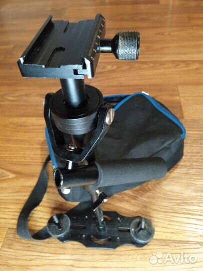 Panasonic GH2 + 14-42 + 40-150 + штатив +стэдикам