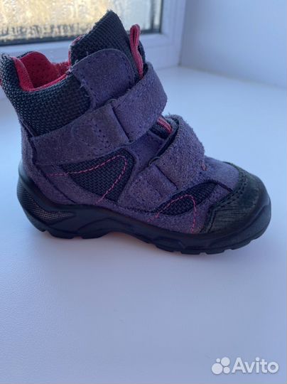 Ботинки демисезонные для девочки 22 размер