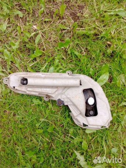 Противотуманная фара на Хендай Солярис 2014