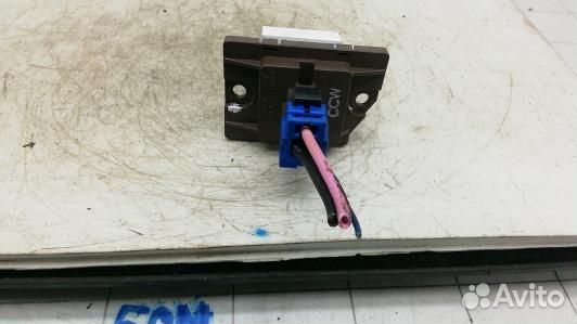 Сопротивление печки volvo V60 1 (94H02KL01)