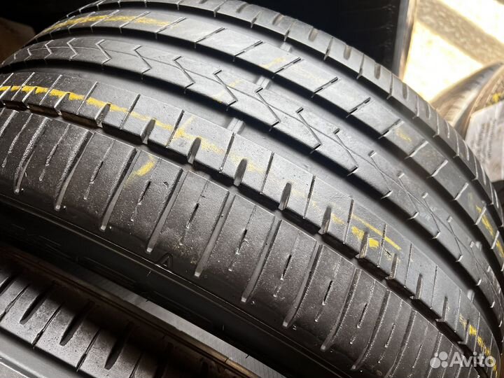 Falken Azenis FK-510 255/40 R20