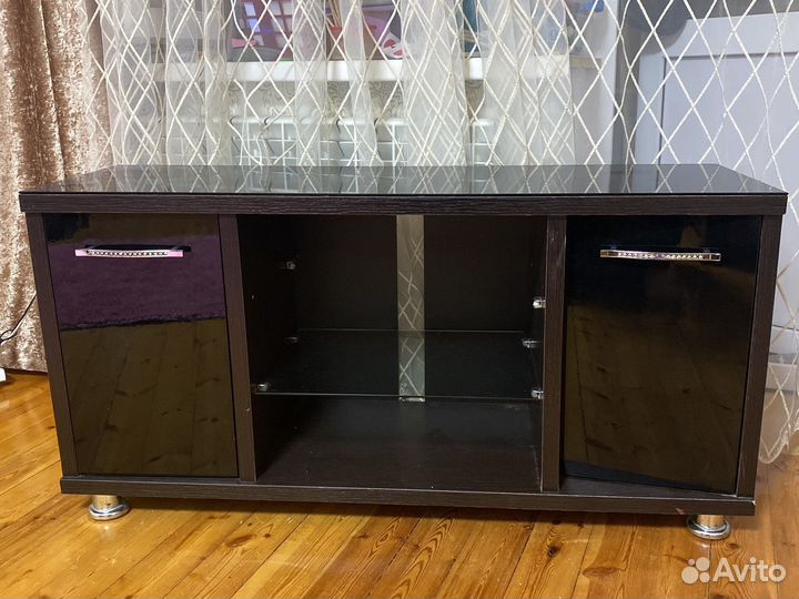 Подставка для телевизора