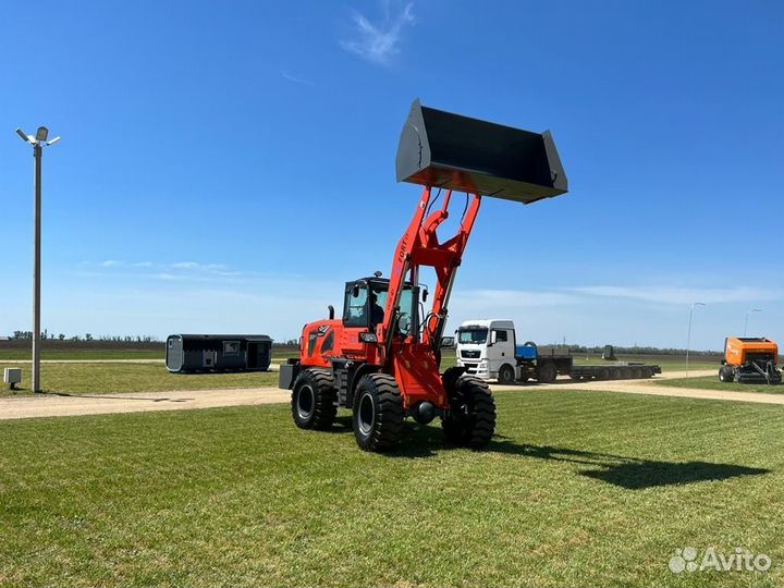 Фронтальный погрузчик Fort 77, 2023