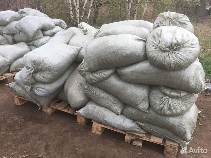 Чернозём в мешках и в кубах