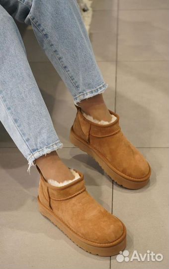 Женские UGG короткие