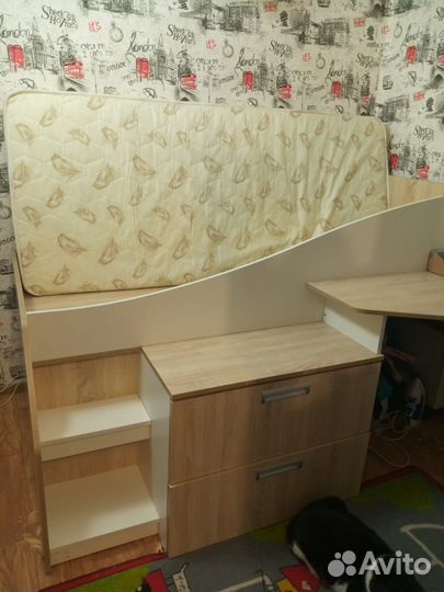 Кровать + стол(парта)