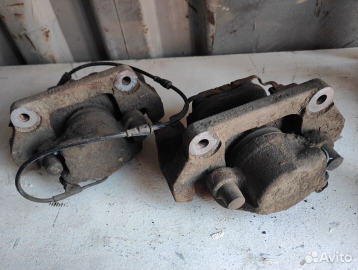 Суппорт передний 60/30 BMW X5 E70 E71 F15 F16