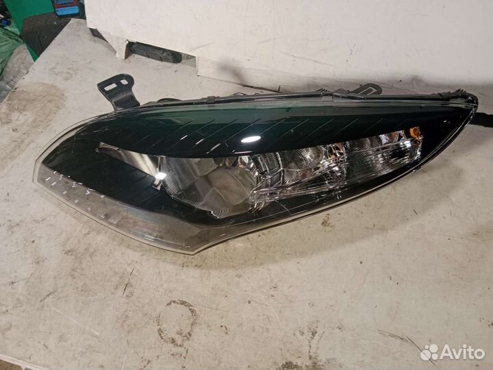 Фара левая renault megane III новая оригинал
