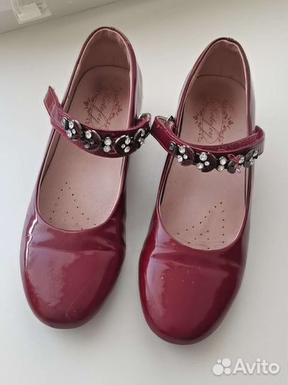 Туфли для девочки 35