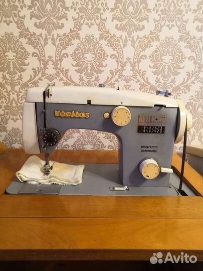 Швейная машина Veritas