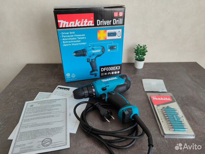 Дрель-шуруповерт Makita DF0300X3 оригинал новый