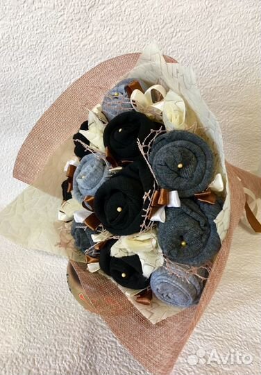 Букеты из мужских носков к 23 февраля