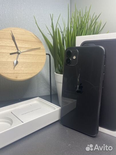 iPhone 11, 64 ГБ