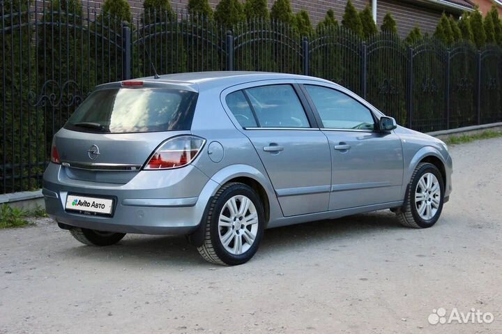Opel Astra 1.8 МТ, 2008, 239 000 км