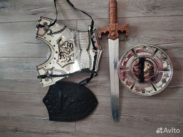 Набор рыцаря игрушка, доспехи