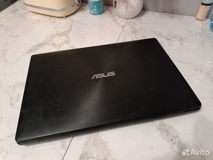 Ноутбук Asus на Pentium/8RAM/SSD