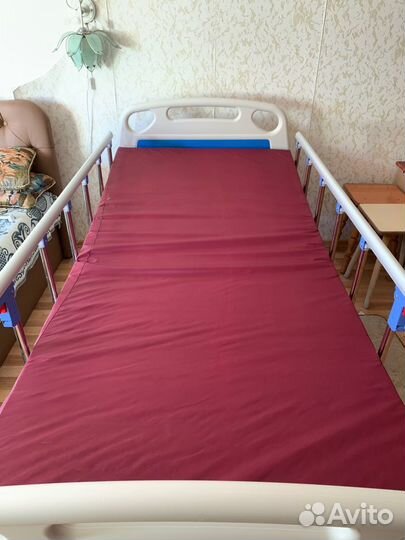 Кровать для лежачего больного