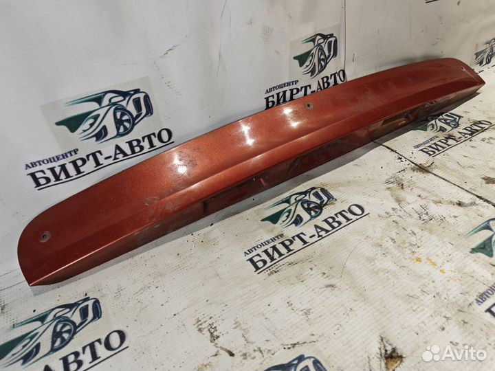 Молдинг крышки багажника Nissan Qashqai I (2006—2010)