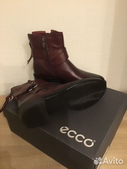 Ботинки женские 38 размер ecco новые