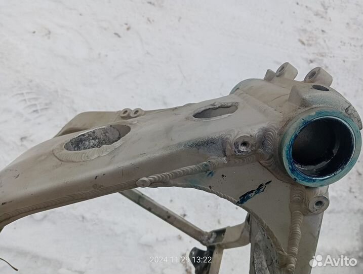 Рама Кавасаки zzr400-2