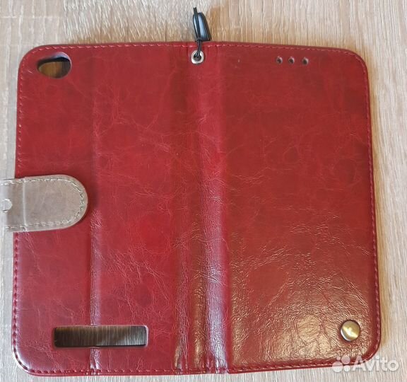 Чехлы на телефоны