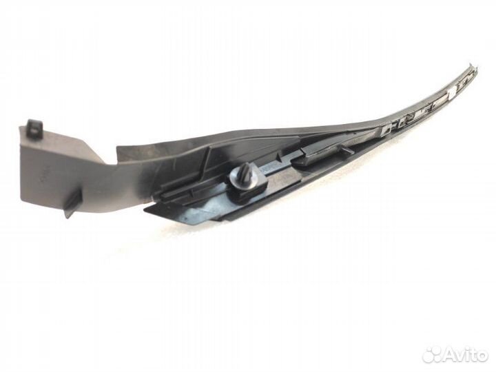 Молдинг лобового стекла правый Lexus Rx450H GYL25