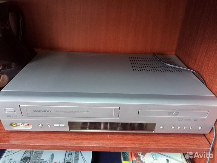Видеомагнитофон dvd и vhs