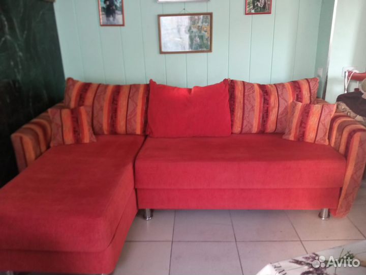 Большой угловой диван бу