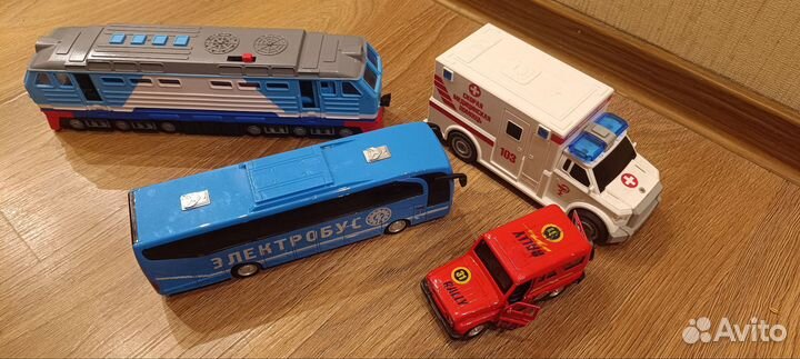 Модель электробус, скорая помощь