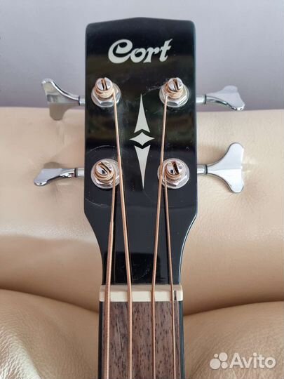 Бас гитара аккустическая,cort, AB850F
