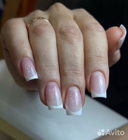 Наращивание ногтей,маникюр