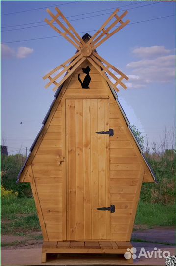 Дачный туалет деревянный