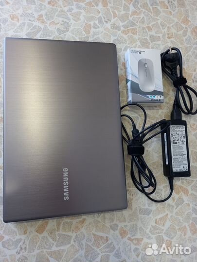Мощный, тонкий Samsung, Core i5, ssd+hdd, 8 ram