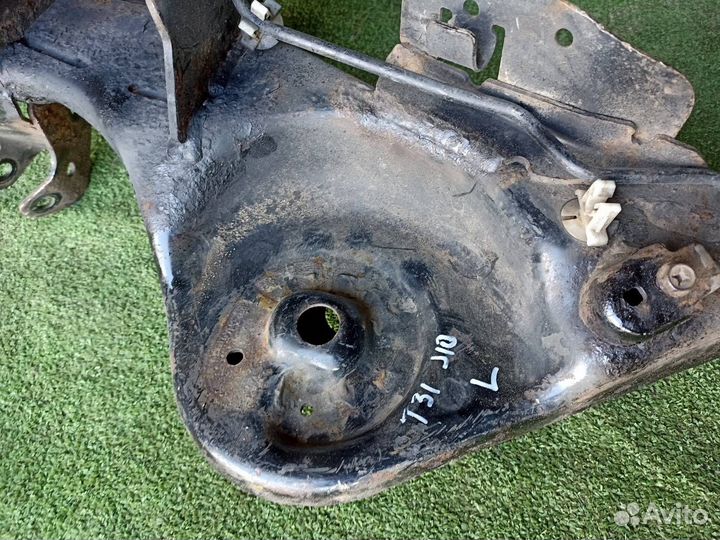 Рычаг задний левый Nissan X-Trail T31