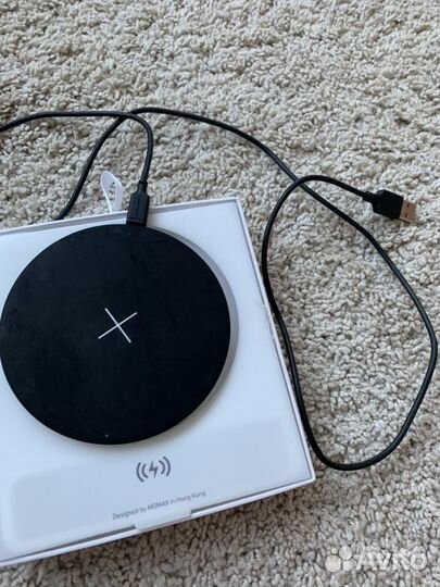 Беспроводная зарядка MoMax