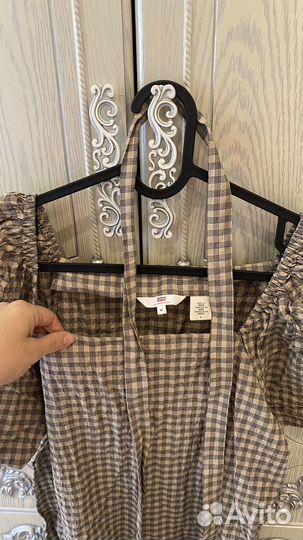 Платье levi s M