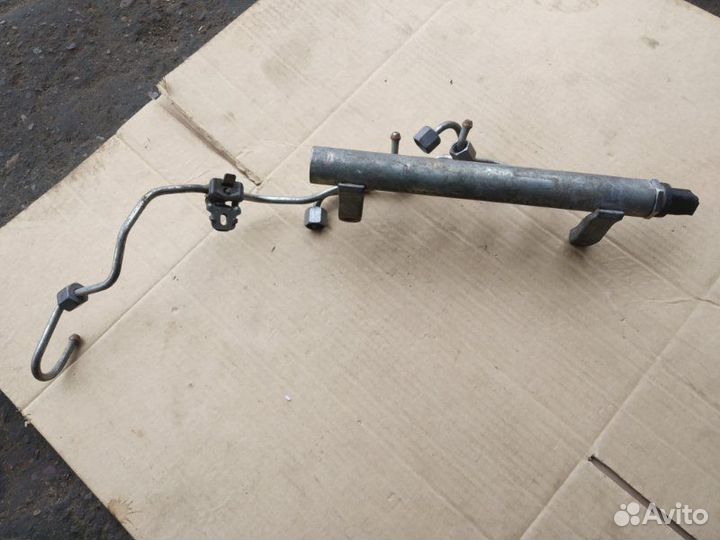 Топливная рампа Land Rover Freelander 2.2 дизель