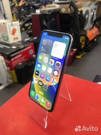 iPhone X, 64 ГБ