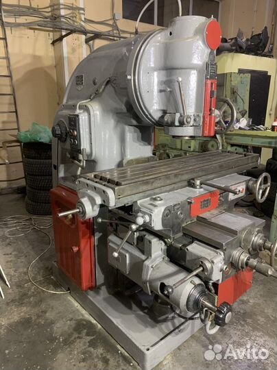 Фрезерный станок